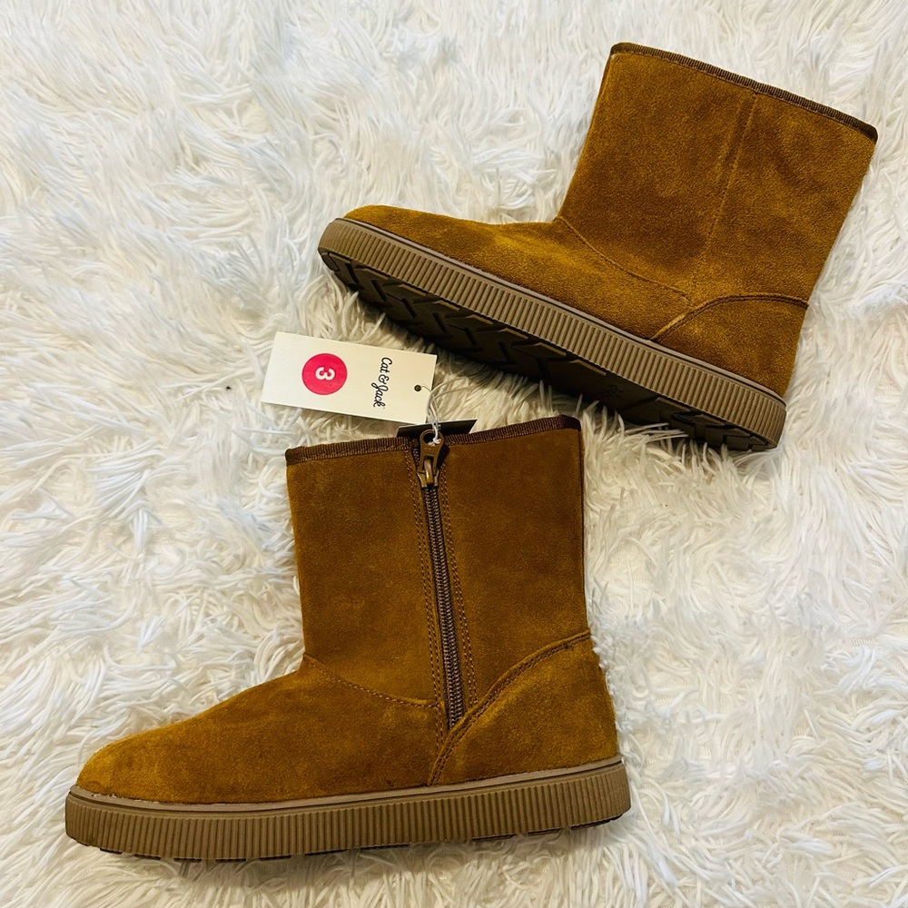 NWT Girls Suede Boots